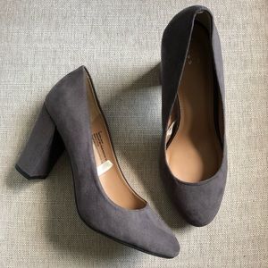 A New Day -  Textured Grey Heel - 8
